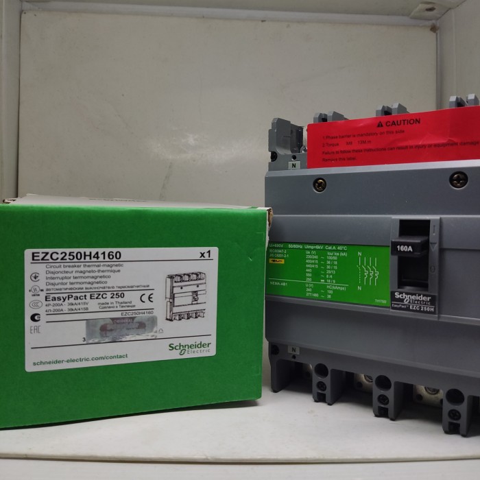 قاطع كهرباء  MCCB Breaker Schneider 4p 160A EZC250H4160